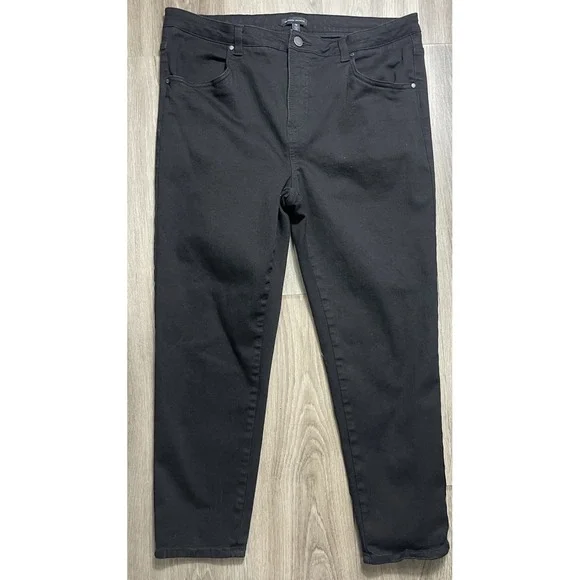 Universal Standard Black High Rise Women Jeans - Picture 3 of 8